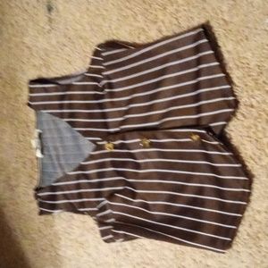 Brow with white stripes vest